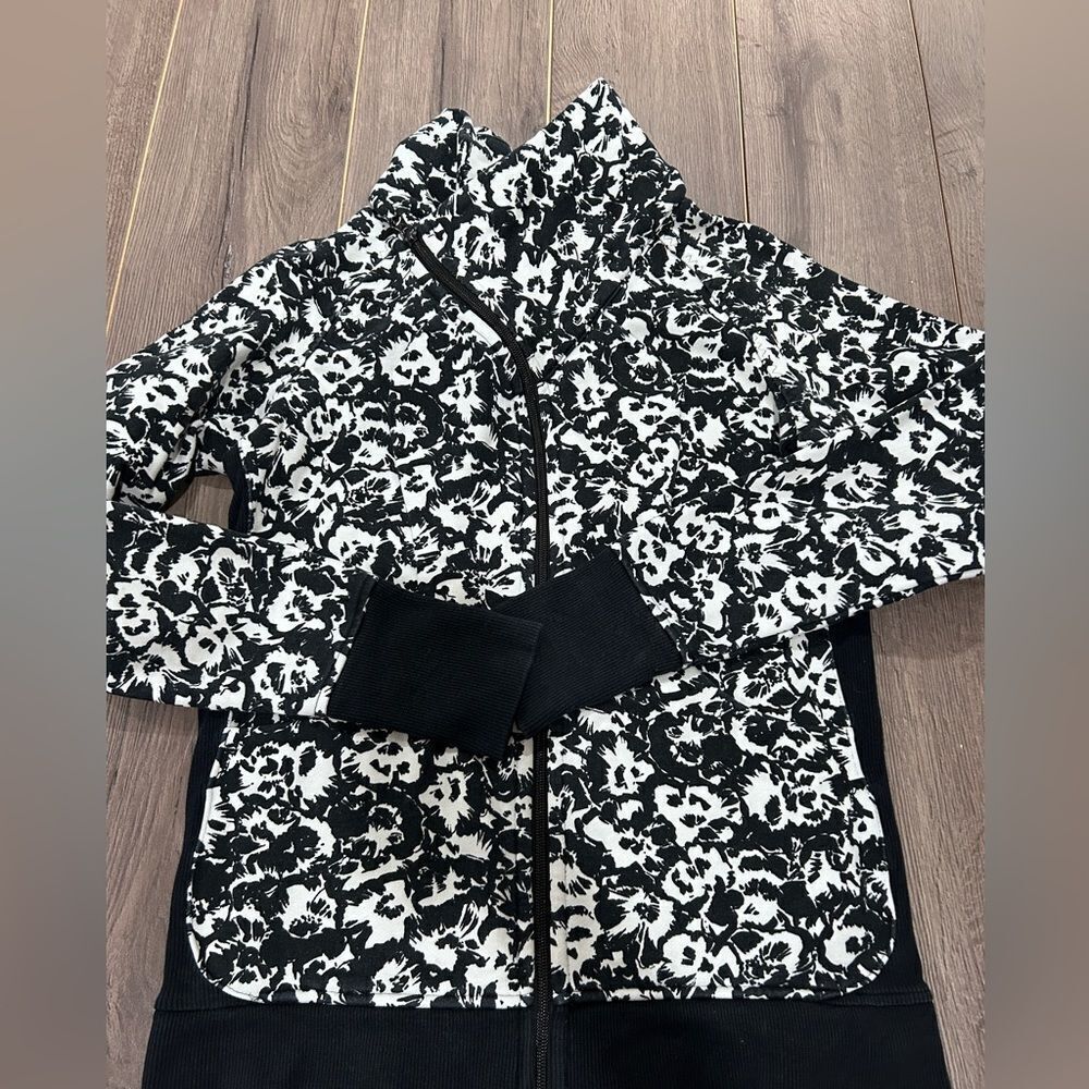 Lululemon Jacket